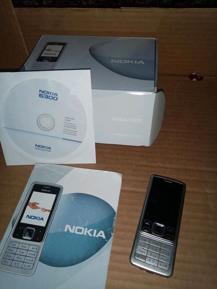 5 Stück Nokia Handy 6600 fold/6300/6555/6210 in Süsel