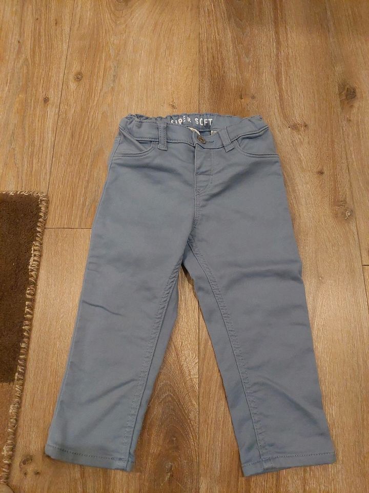 Jeans h&m Größe 92 in Gummersbach