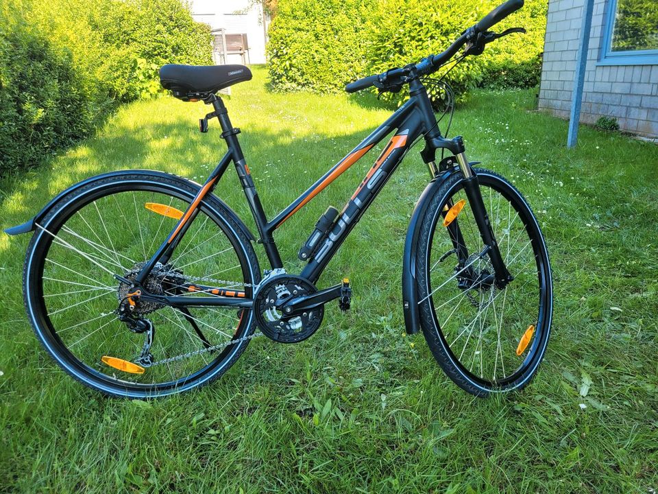 Fahrrad Bulls Orange-Schwarz *neuwertig* in Marxzell