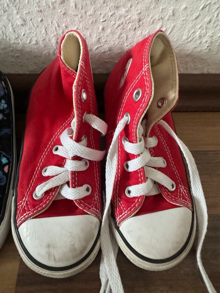 VANS und Converse Gr 26 und 25 in Nauort