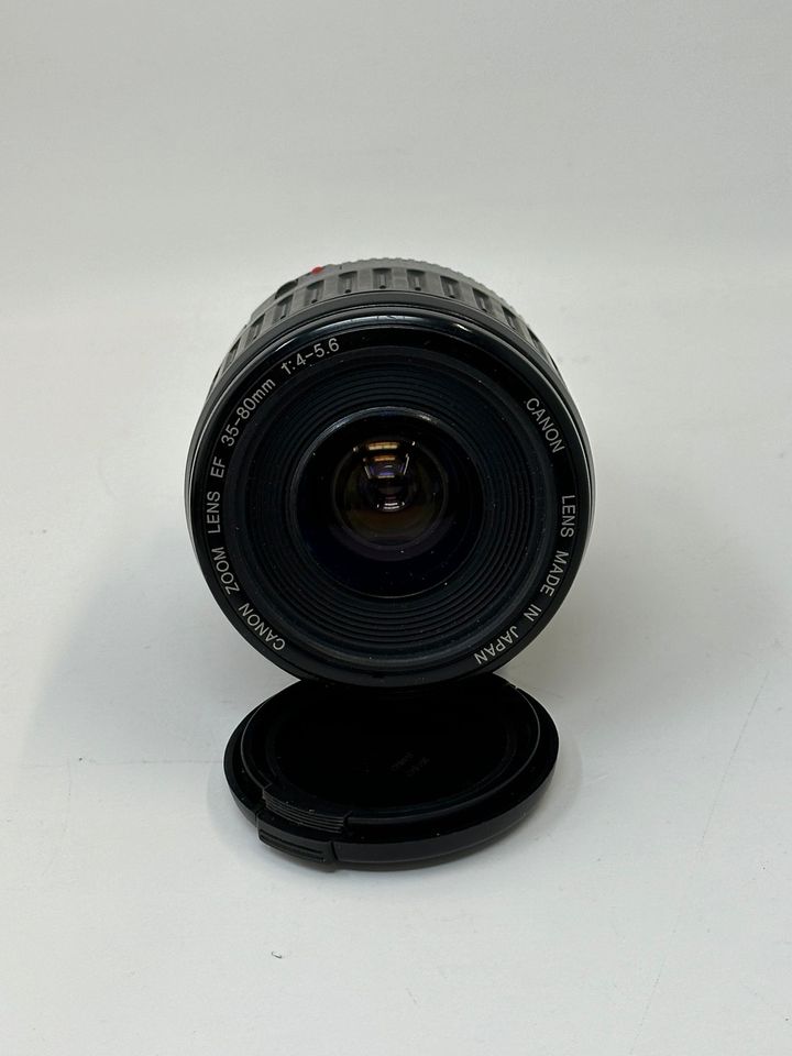 Canon AV-1 Analoge Spiegelreflexkamera + sehr viel Zubehör in Hof (Saale)