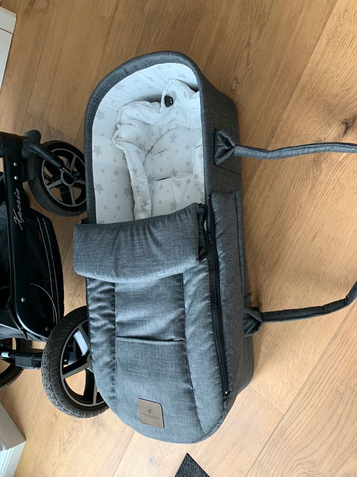 Hartan Xperia Kinderwagen mit Kombitasche im BellyButton Design in Lohme Rügen