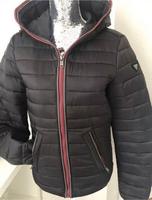 Guess Damen Jacke Gr. XS, in Schwarz neuwertig Hessen - Marburg Vorschau