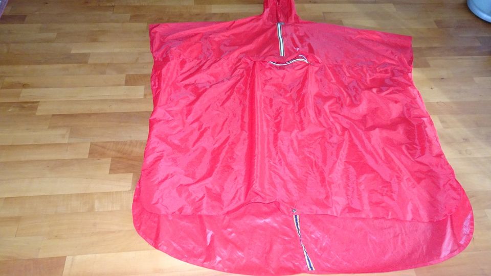 K-WAY Regenponcho Regencape  - Größe  6- Rot - in Aidlingen