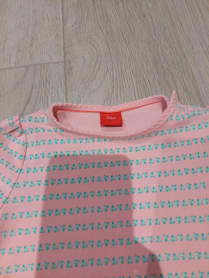 S.Oliver Tshirt Shirt Größe 80 rosa mit Herzen in Traitsching