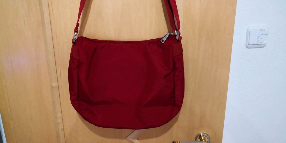 Tasche Joop rot neu in Fuessen