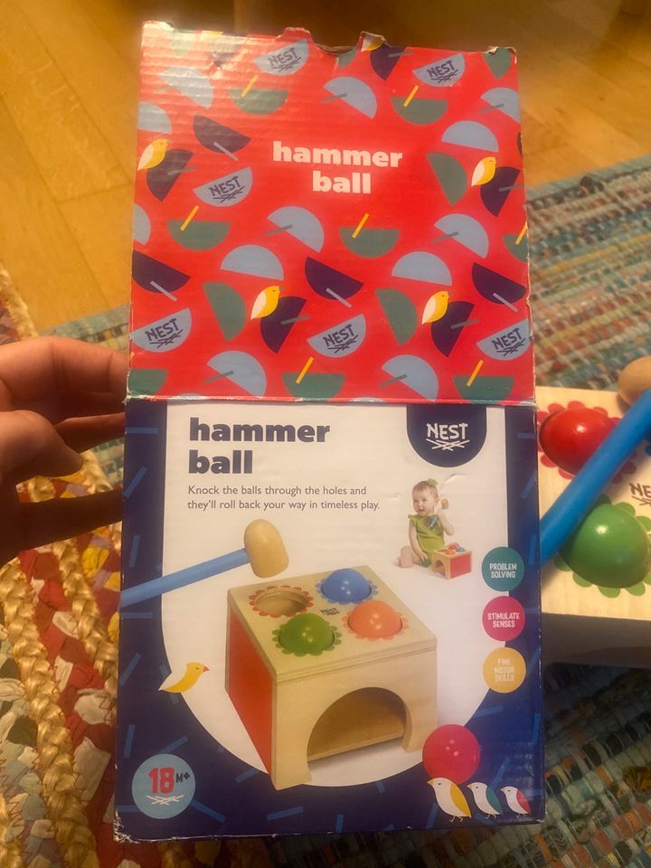 Babyspiel Hammerspiel Kugeln in Düsseldorf