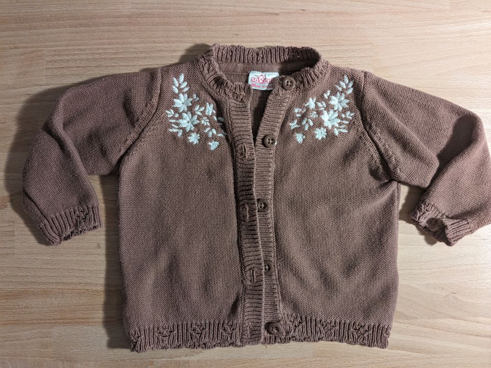 Baby Strickjacke Jäckchen braun Mädchen So Cute 80 in Schenefeld (Kreis Steinburg)