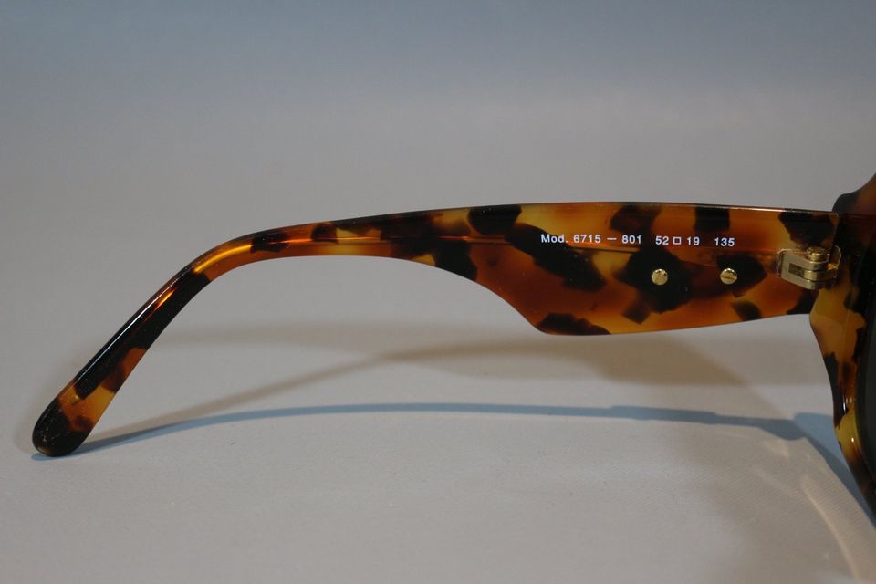 Vintage Christian Lacroix Sonnenbrille in Schildpattoptik in Düsseldorf