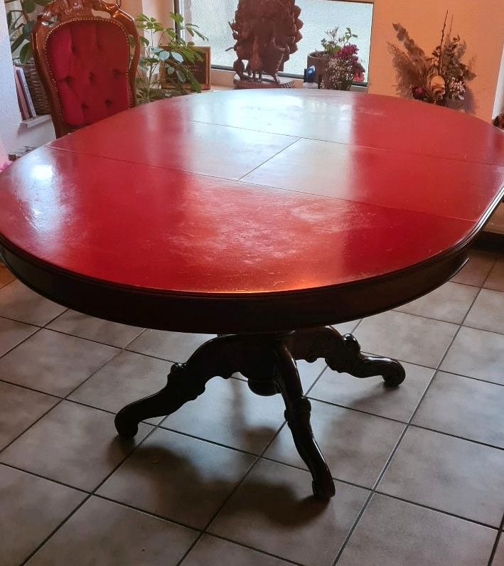 Runder (ausziehbarer) Tisch in Schwalmtal