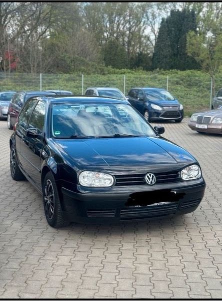 Volkswagen Golf 4 1.4 V16 in Wesel