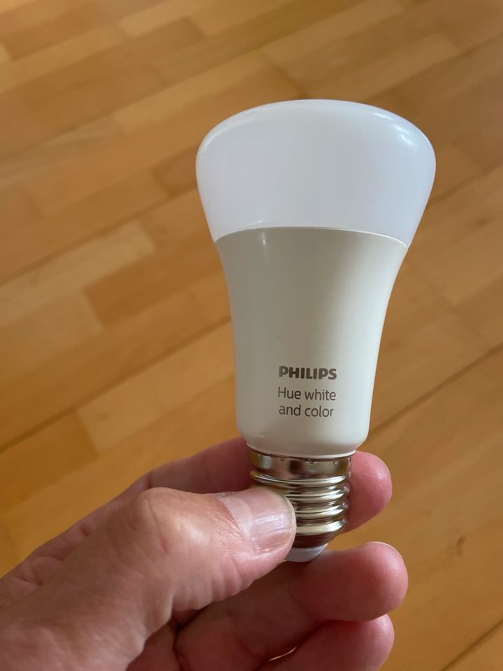 Philips Hue White and Color LED-Lampe – Fast wie neu! in Werder (Havel)