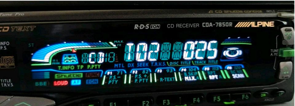 Alpine Autoradio CDA 7850R Hochwertiges Radio in Wallerfangen