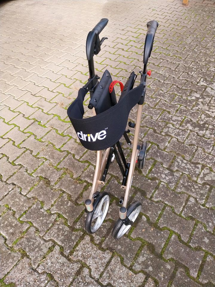 Leichtgewicht Rollator Nitro Drive L in Zülpich