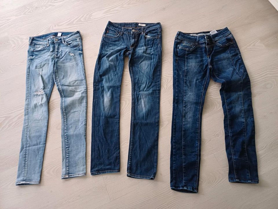 Jeans Paket gr. 158 164 in Frankfurt am Main