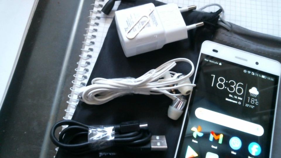 Gut erhaltenes Huawei P8 Lite DualSim-,5 Zoll,16 GB,Android ,Weis in München
