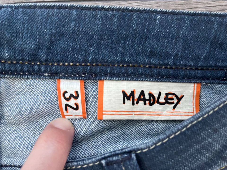 Jeans FREESOUL Gr. 32/36 W32 L36 Madley Damenjeans Hose Bootcut in Greifswald