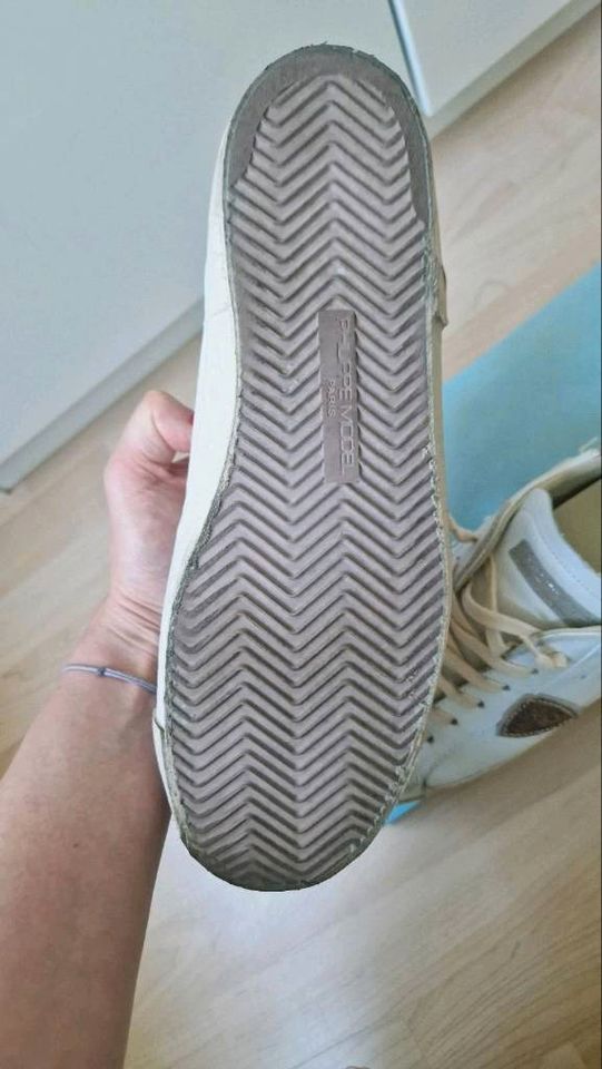 Philippe Model Sneaker Gr. 42 weiß neuwertig  2x getragen in Kaarst