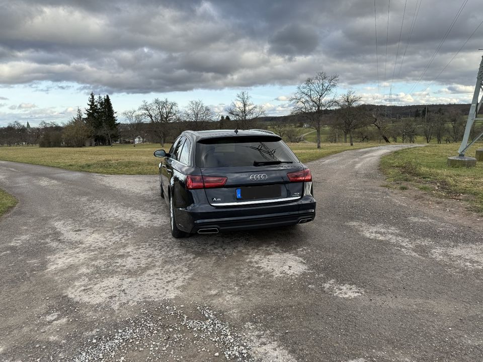 Audi A6 3.0 TDI 272 PS quattro Avant AHK + Pano TOP Zustand in Hildrizhausen
