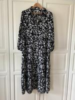 MAX STUDIO LONDON Kleid, schwarz-weiß Hessen - Bad Zwesten Vorschau