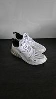 Nike Air Max 270 in 41 Nordrhein-Westfalen - Dinslaken Vorschau