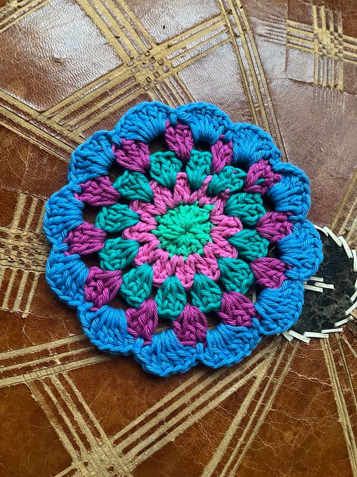 Runde Untersetzer gehäkelt handmade Boho  Baumwolle Mandala in Hamburg