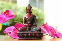 Buddha Statue / Buddha Figur (Gießharz, ca. 13,5cm, schwarzrot) Frankfurt am Main - Sachsenhausen Vorschau