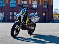 Husqvarna 701 Supermoto LED, Akra, Carbon, 1. Hand Sachsen - Penig Vorschau