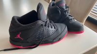 Air Jordan Gr 30 wie neu in schwarz-pink Baden-Württemberg - Meckesheim Vorschau