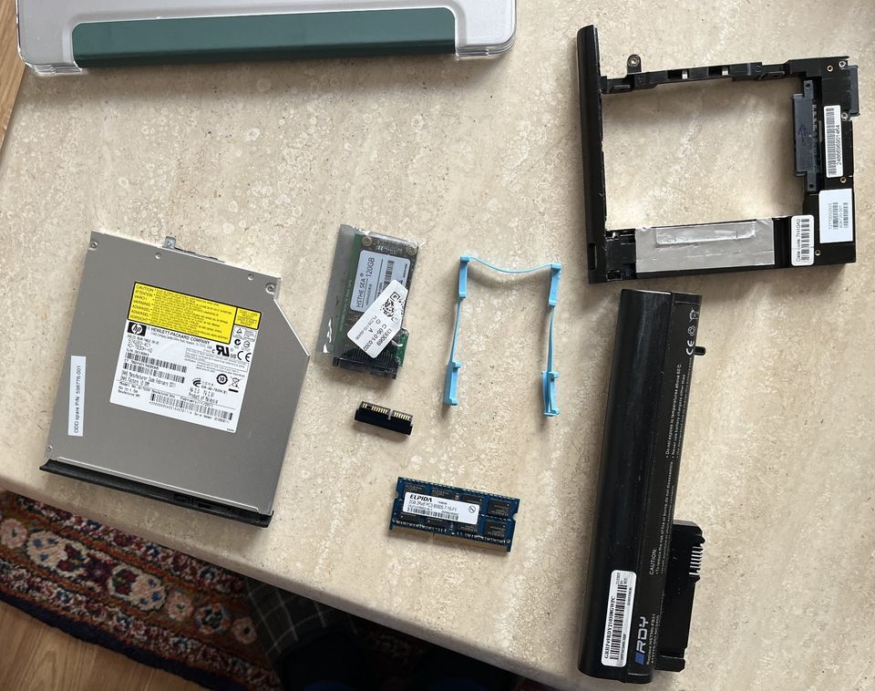 HP 2540p Netzteil, Cartridge, Batterie, RAM, M-Sata + Adapter,DVD in Eschweiler