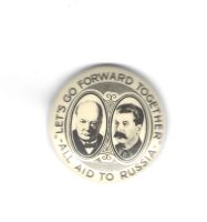 Pin badges Ww2 "Aid to Russia" Vintage tin CHURCHILL STALIN 1942 Hessen - Gelnhausen Vorschau