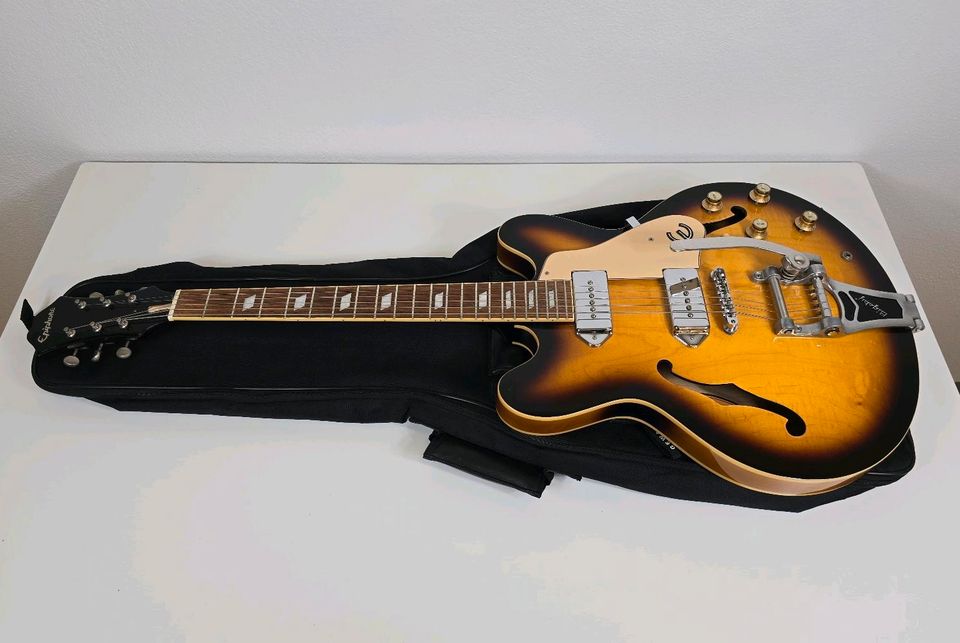 Epiphone Casino Limited Edition 3-Tone Sunburst in München