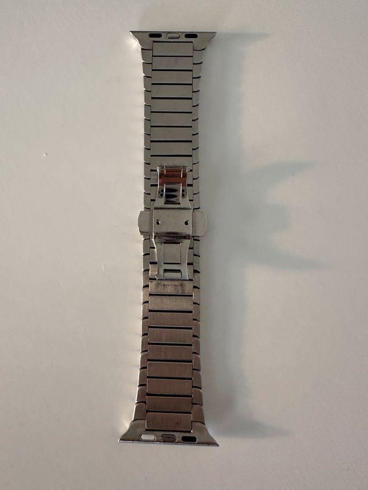 APPLE WATCH ULTRA GLIEDERARMBAND SILBER METALL BAND DRITTANBIETER in Böblingen