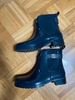 Tommy Hilfiger Designer Regenstiefel 37 neu Berlin - Reinickendorf Vorschau