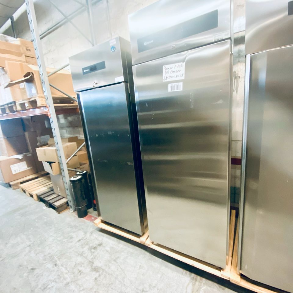 HOSHIZAKI Tiefkühlschränke Kühlschränke B-Ware Vorführgeräte in Frankfurt am Main