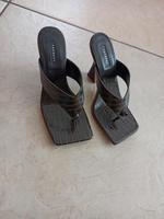 Zehentrenner / Sandalen mit Absatz Bayern - Perkam Vorschau