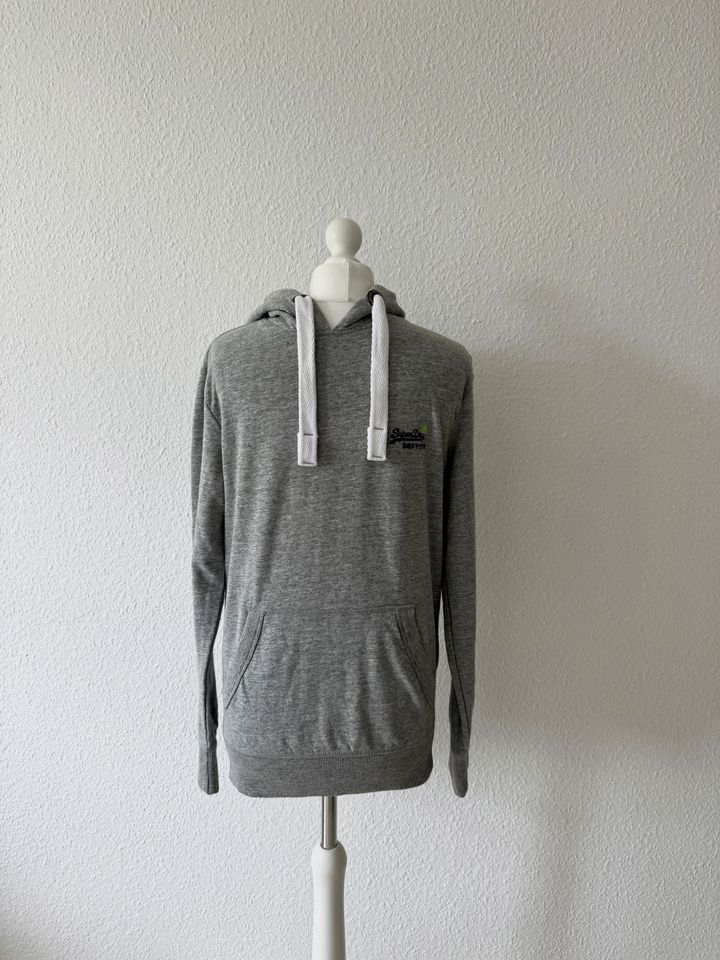 Neuer Superdry Hoodie / Pullover in grau in Hannover