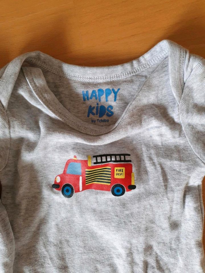 Kleidung Baby Kind Gr 74 in Ebersdorf