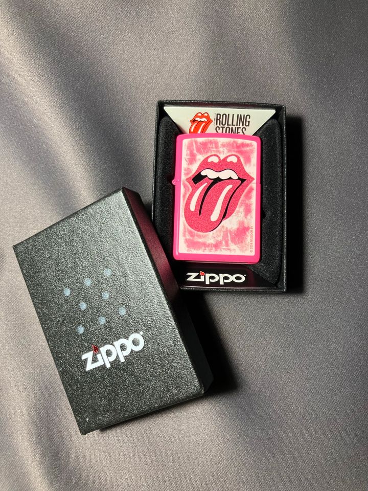 Original ZIPPO Benzin Feuerzeug ROLLING STONES in Morschen