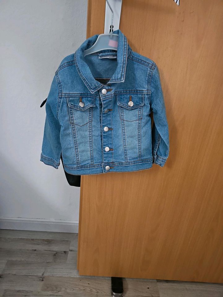 Jeansjacke gr. 86 in Ilsede