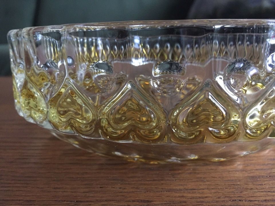 Vintage Glasschale Kleinschale Walther Glas Herz gelb in Berlin