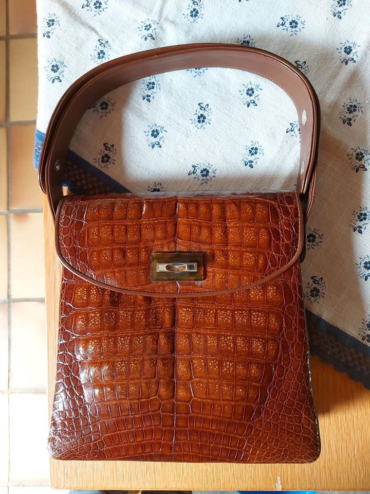 Lederhandtasche in Ueß