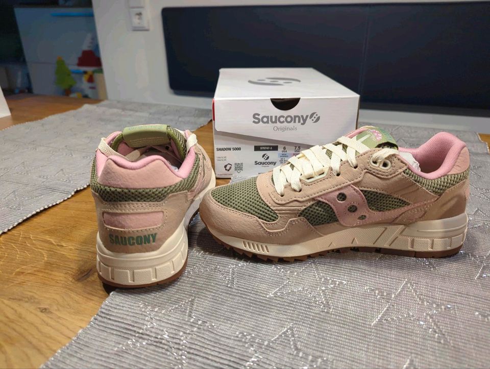 SAUCONY ORIGINALS Shadow 5000 Sneakers Tan / Olive EU 38 1/2 Neu in Hamburg