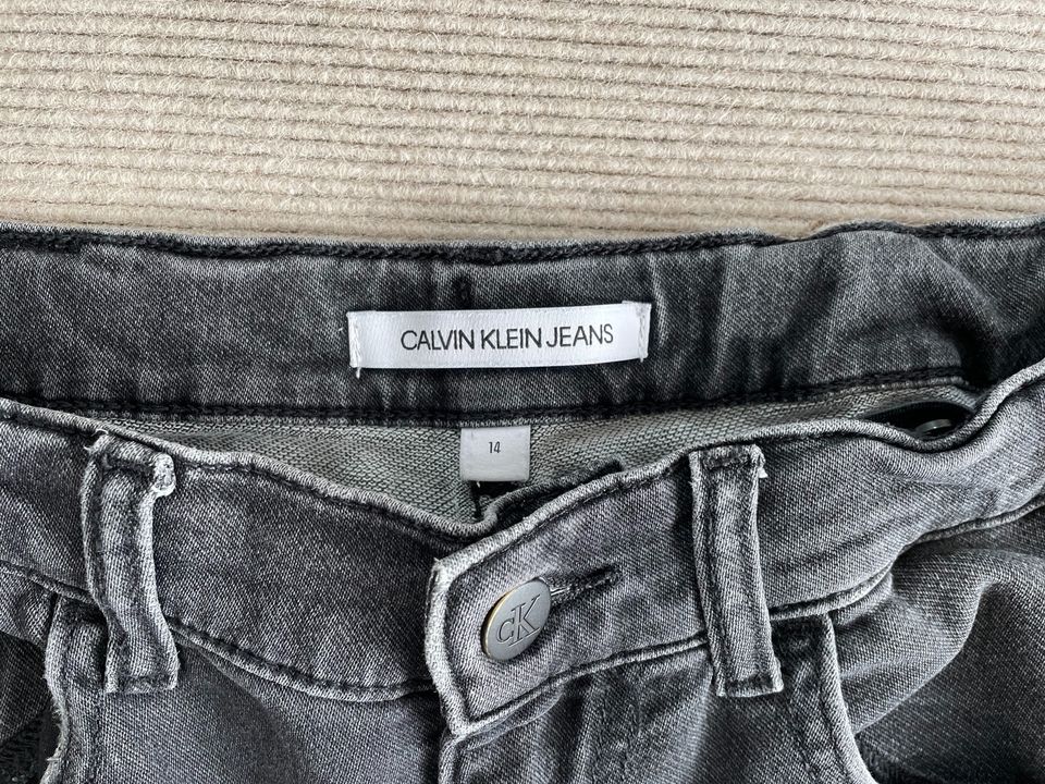 Calvin Klein graue Jeans Jungs 14 Jahre verstellbarer Bund in Ulm