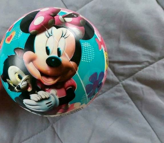 MiniBall ca.○10 cm kleine Ball Micky& Donald  spielen in Rosenberg