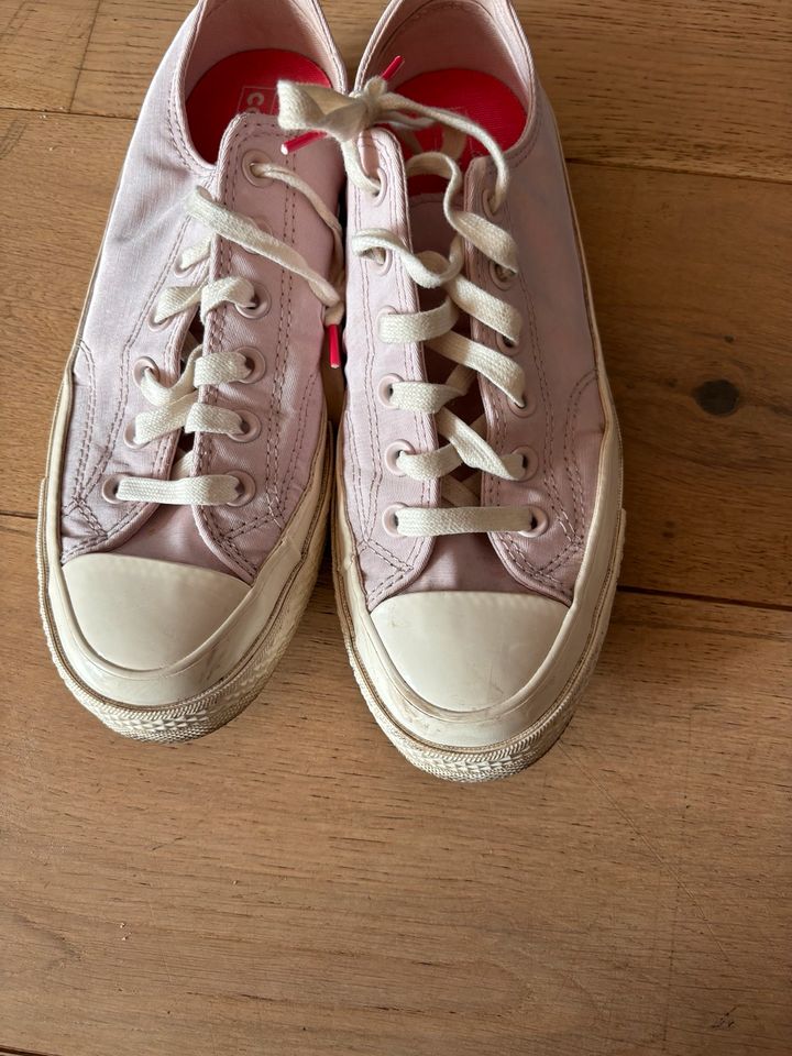 Converse Chucks Gr. 39,5 in Bad Segeberg