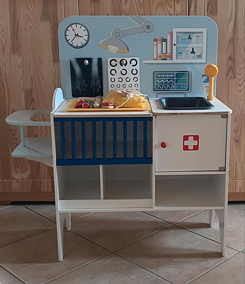 Playtive 2 in 1 Baby-Klinik und Tierarzt mit viel Zubehör in Bayern -  Moosthenning | Weitere Spielzeug günstig kaufen, gebraucht oder neu | eBay  Kleinanzeigen ist jetzt Kleinanzeigen