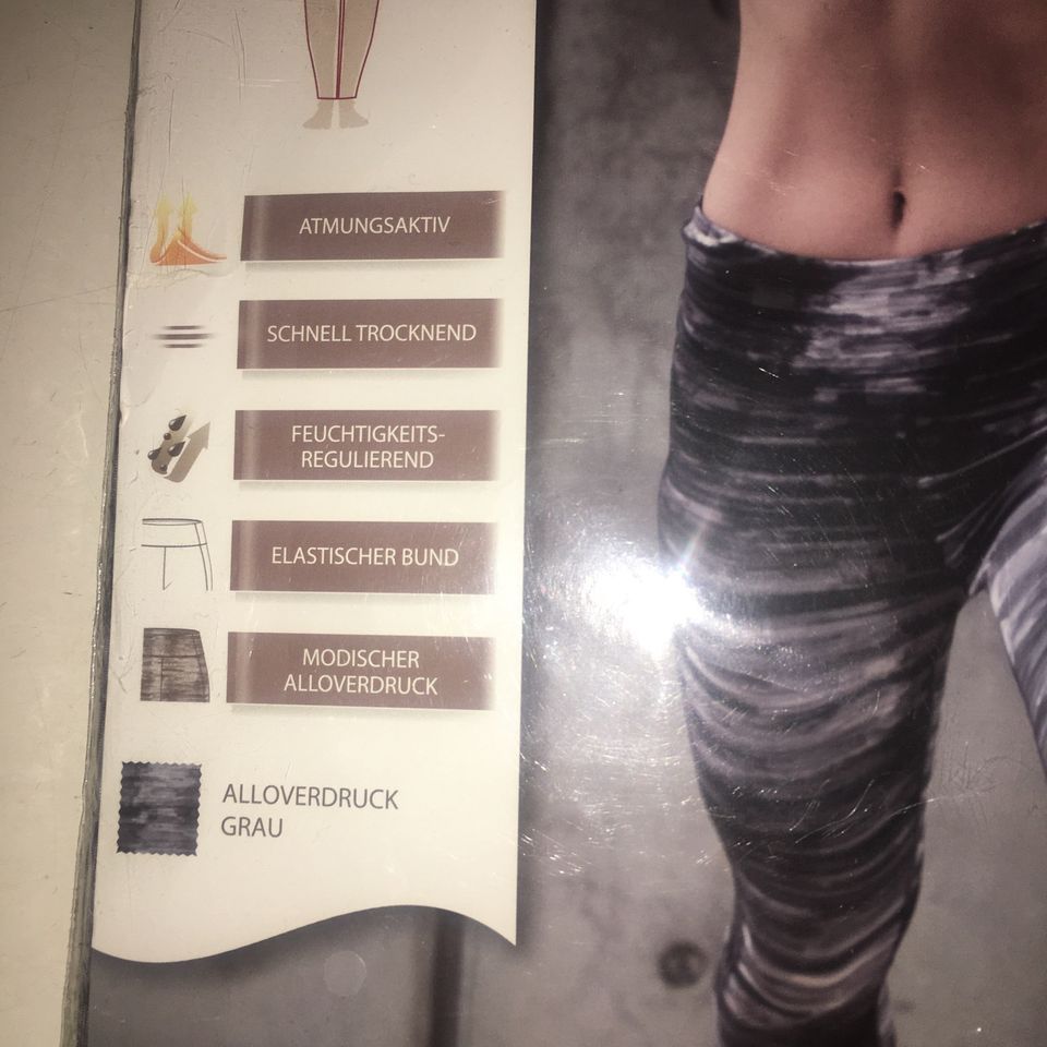 Crivit Fitness Leggings S schwarz , Woman 3/4 Yoga Hose S grau in Reinbek