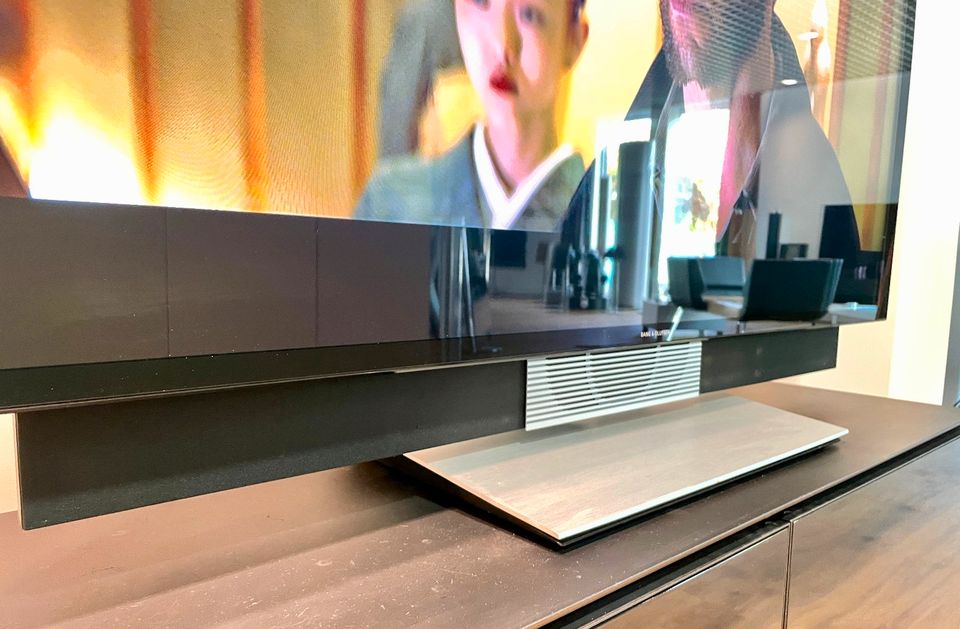 Bang Olufsen BeoVision Avant 55 LCD TV mit Motortischfuß - TOP - in Limburg