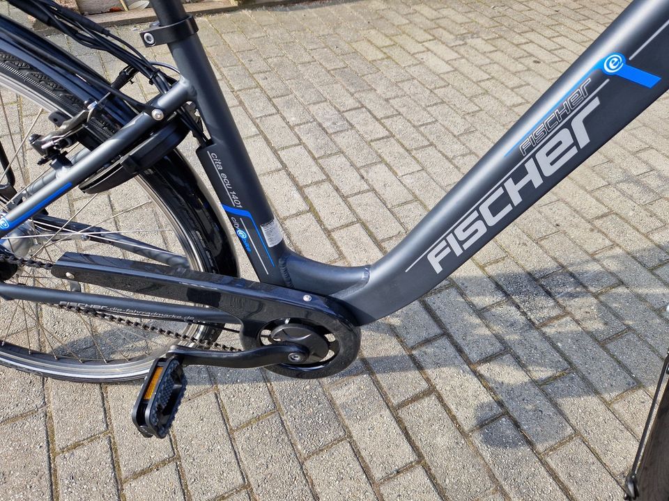 E Bike 28 Zoll FISCHER CITA ECU 1401 Elektrofahrrad Damenfahrrad in Radebeul